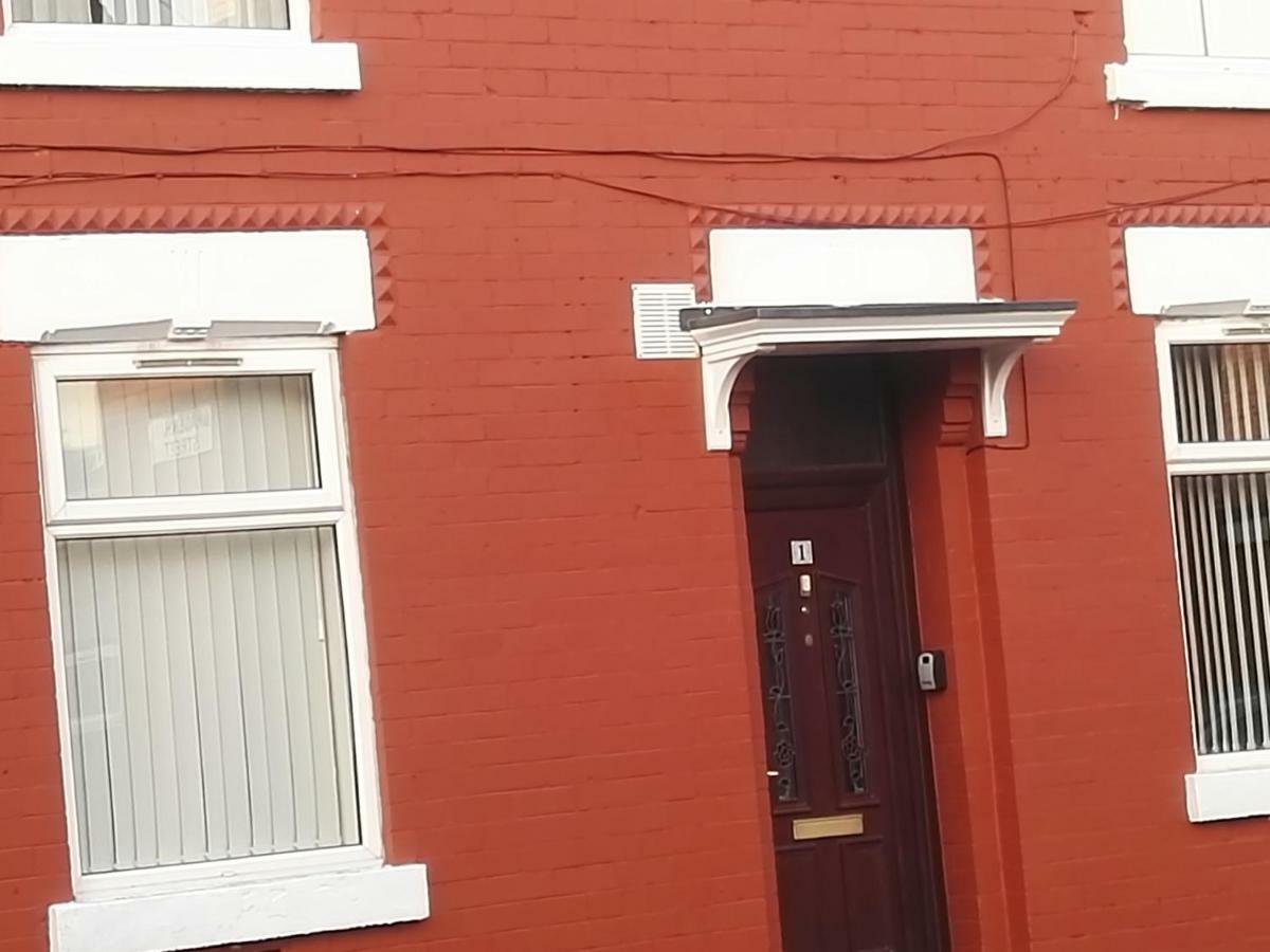 Knutsford House Holidays マンチェスター エクステリア 写真