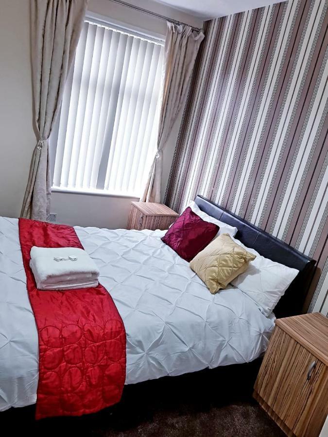 Knutsford House Holidays マンチェスター エクステリア 写真