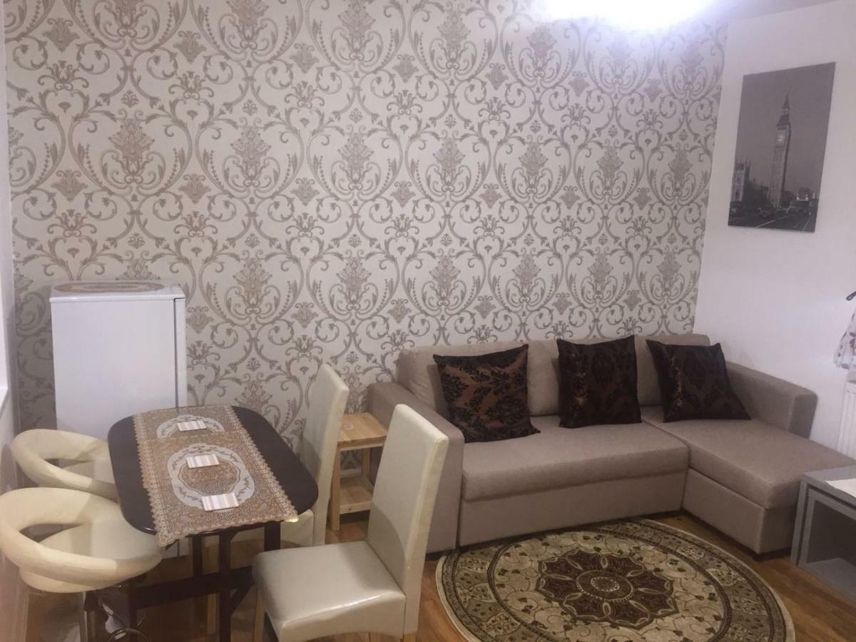 Knutsford House Holidays マンチェスター エクステリア 写真