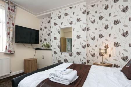 Knutsford House Holidays マンチェスター エクステリア 写真
